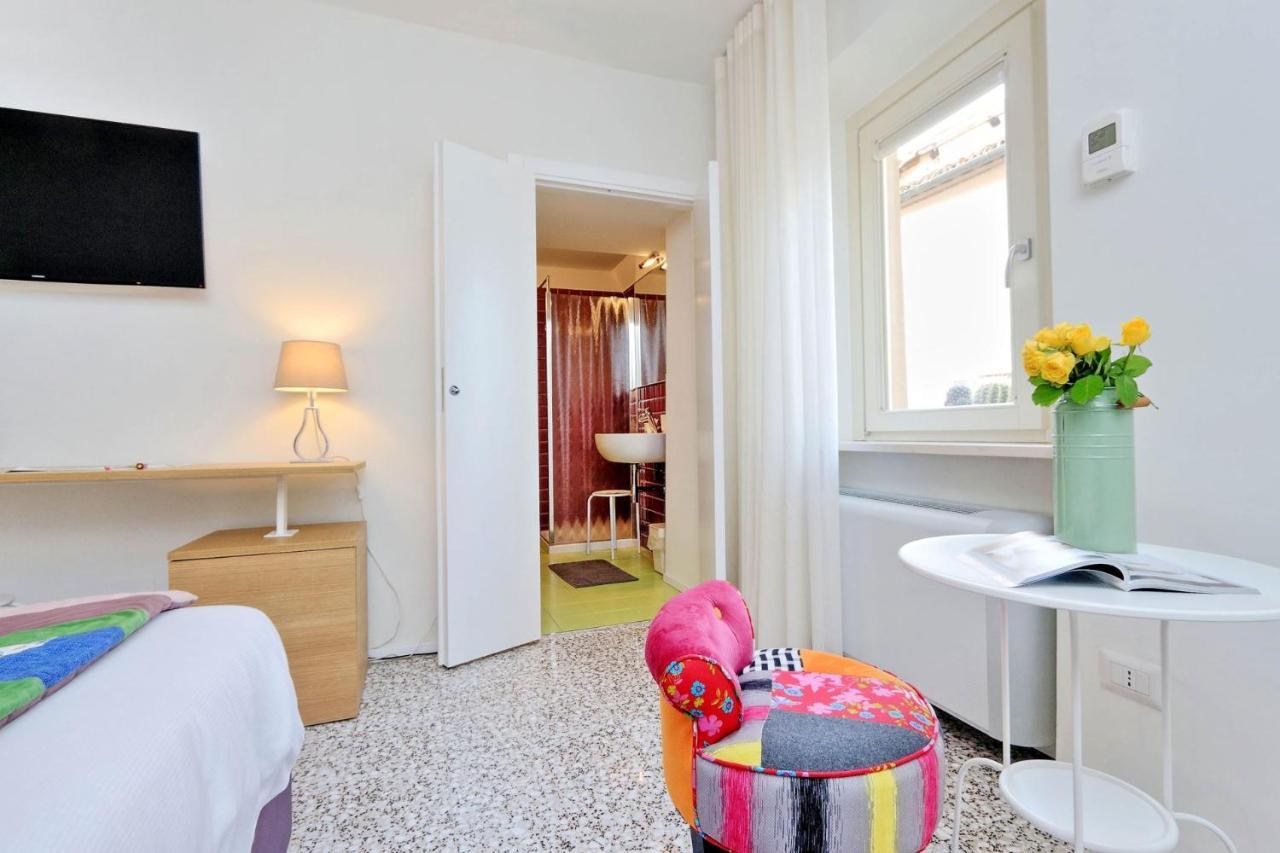 Guest House Viaroma San Severino Marche Exterior foto